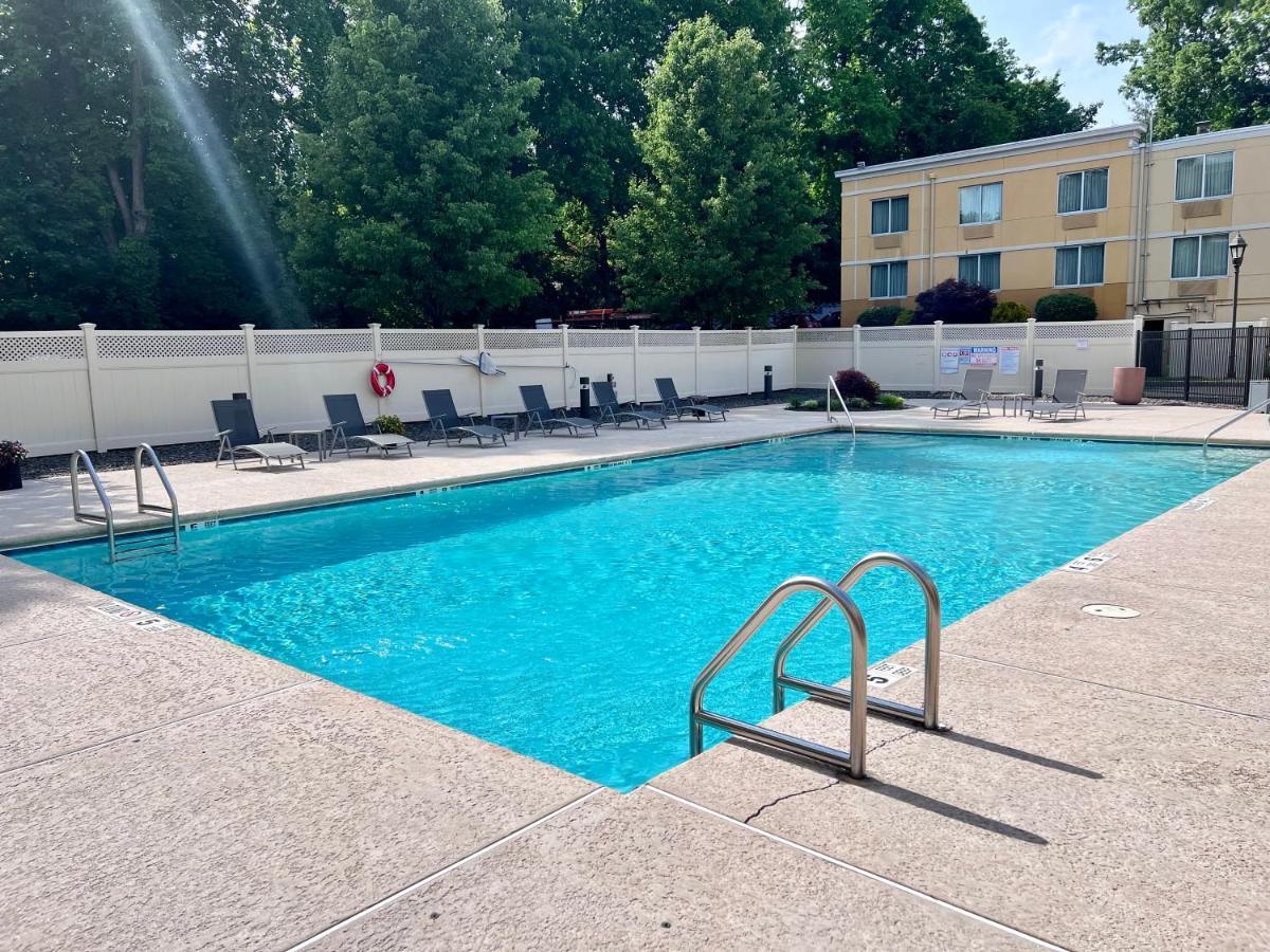 La Quinta By Wyndham Danbury Hotell Eksteriør bilde