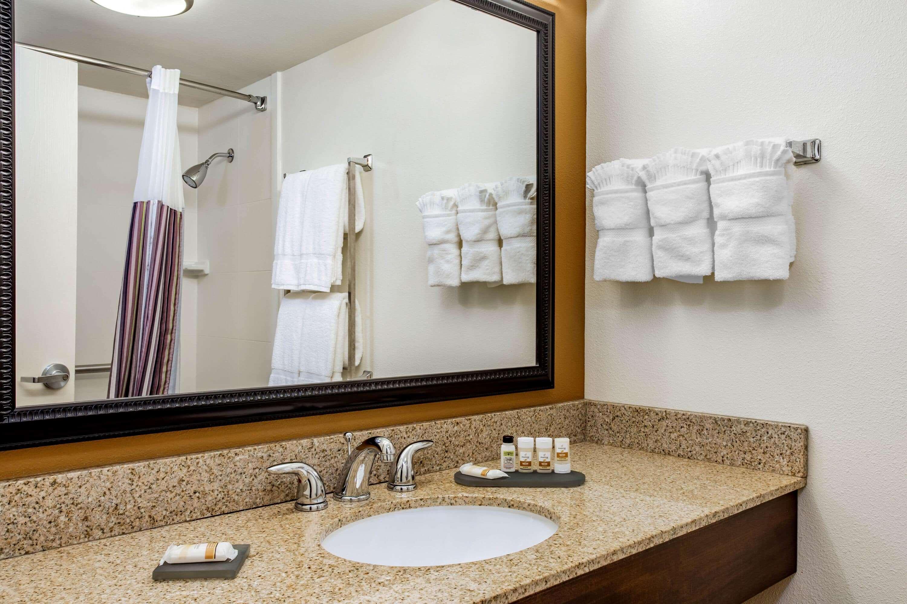 La Quinta By Wyndham Danbury Hotell Eksteriør bilde