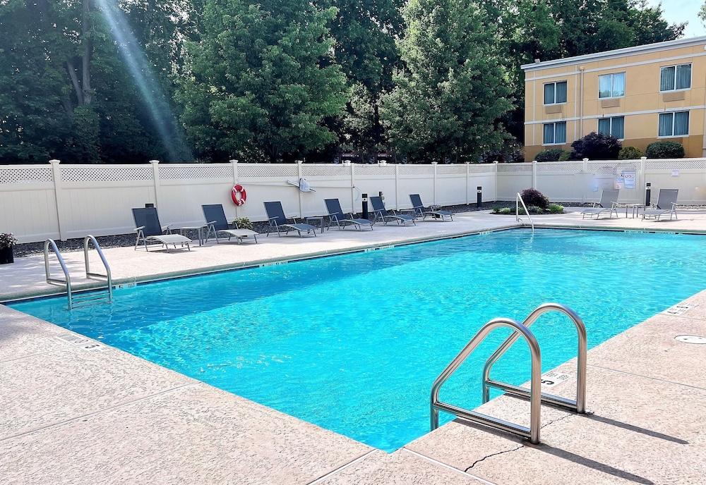 La Quinta By Wyndham Danbury Hotell Eksteriør bilde